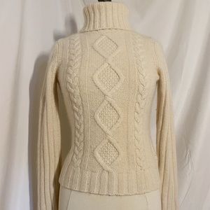 Cable knit Sweater